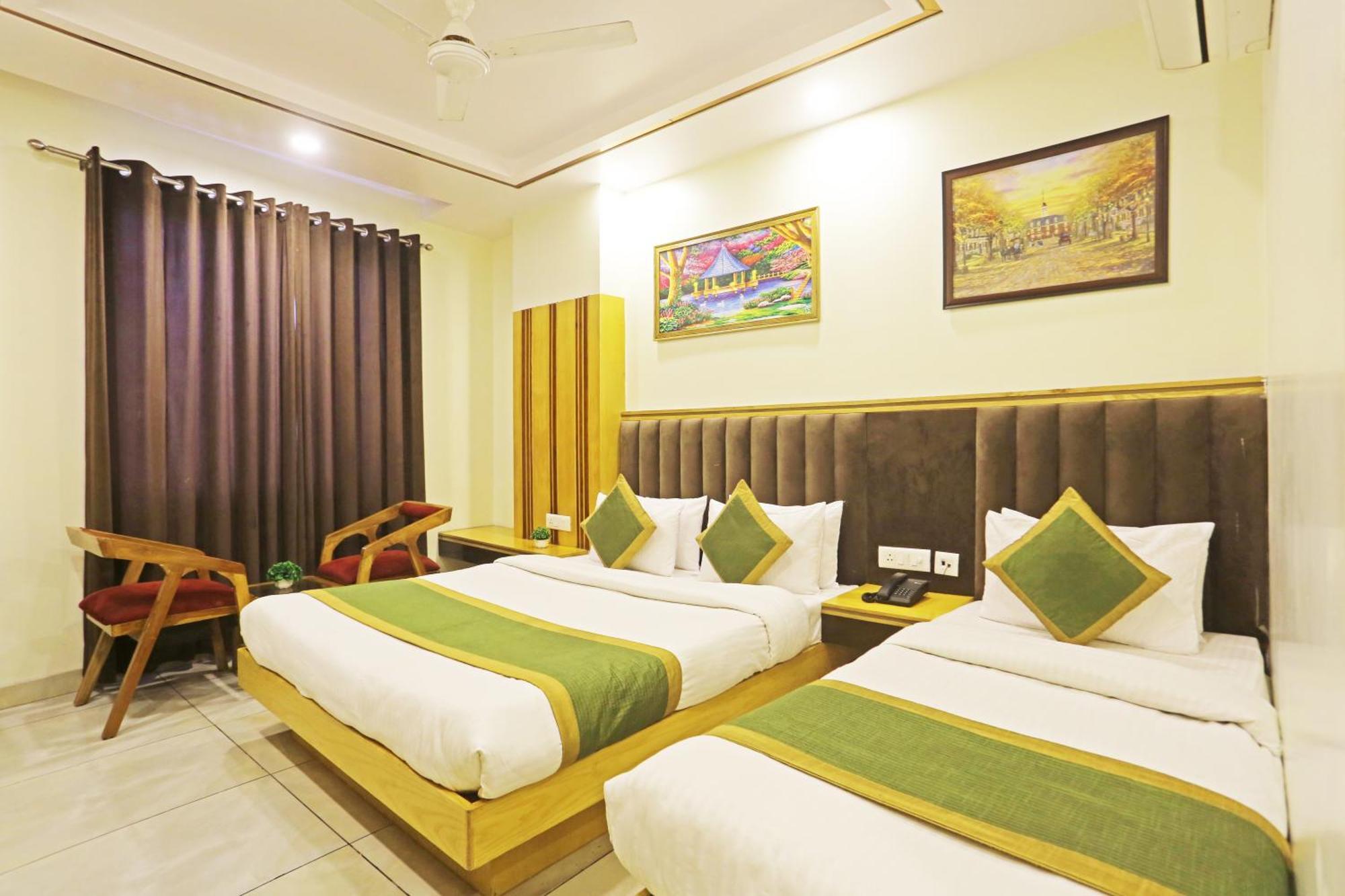 Hotel Aman Imperial Just A Minute Away From New Delhi Railway Station And Connaught Place Exteriör bild