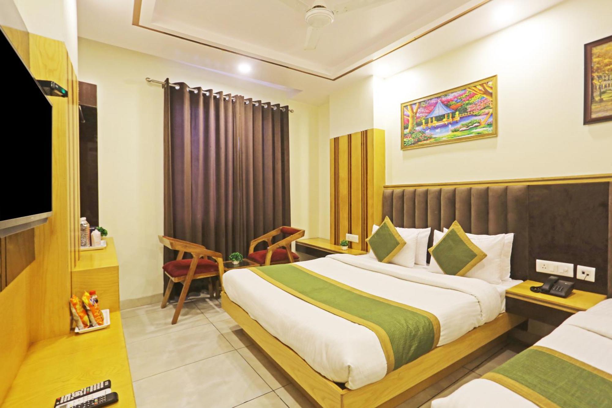 Hotel Aman Imperial Just A Minute Away From New Delhi Railway Station And Connaught Place Exteriör bild