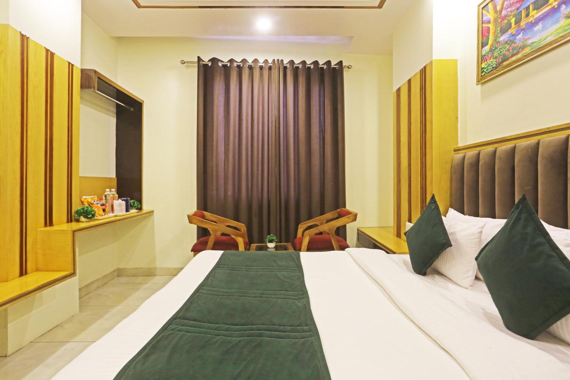Hotel Aman Imperial Just A Minute Away From New Delhi Railway Station And Connaught Place Exteriör bild