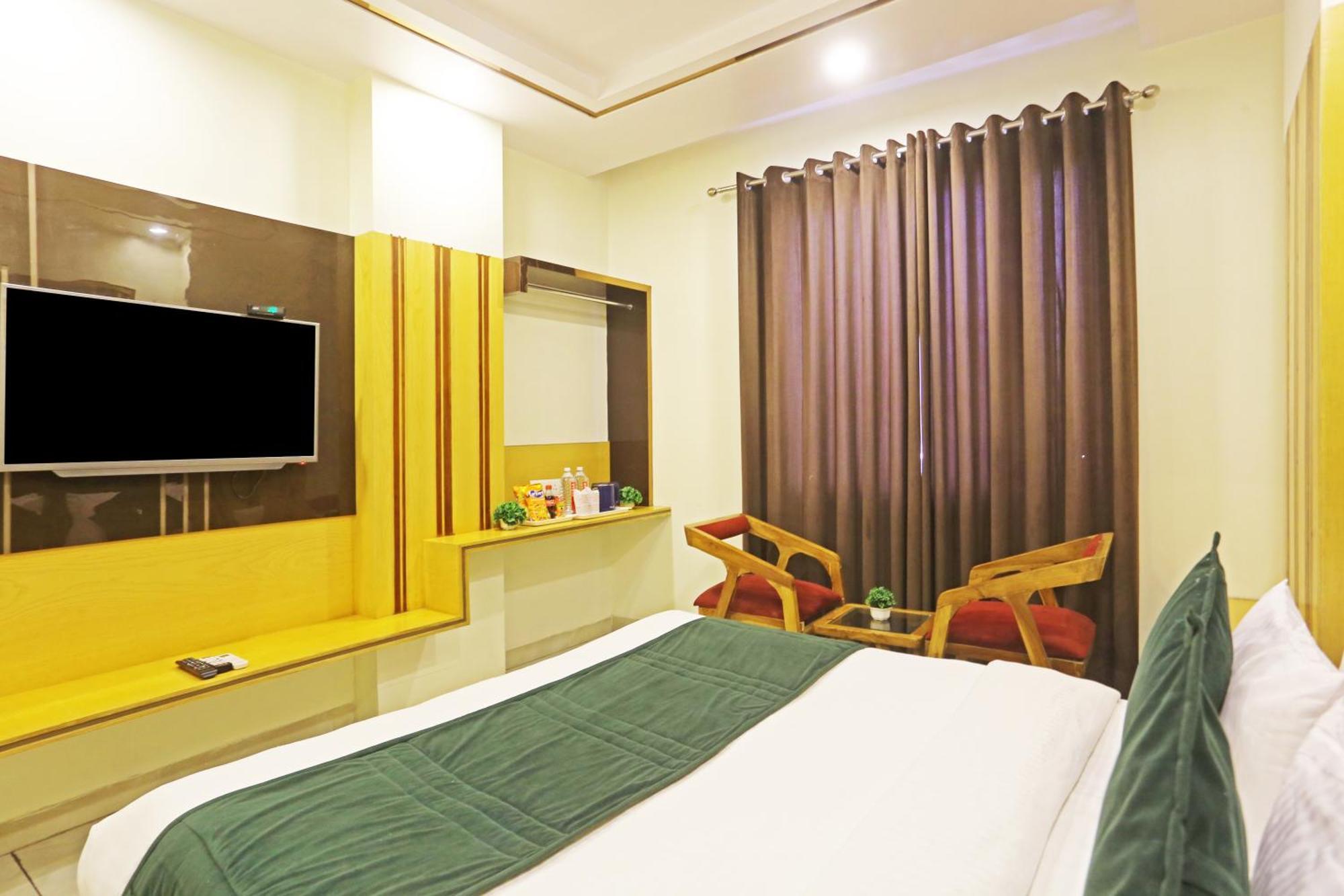 Hotel Aman Imperial Just A Minute Away From New Delhi Railway Station And Connaught Place Exteriör bild