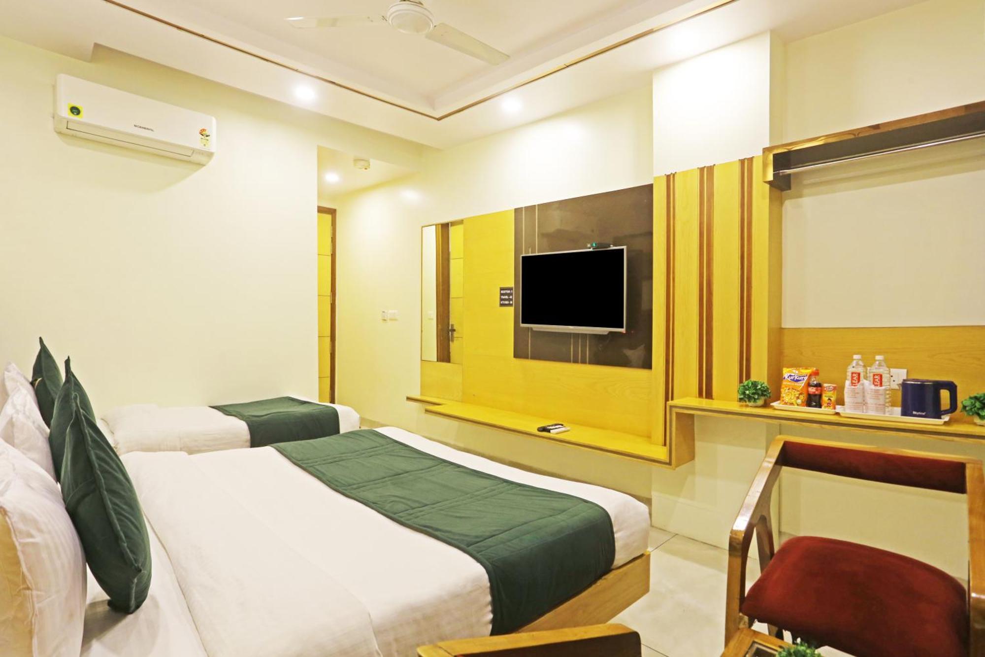 Hotel Aman Imperial Just A Minute Away From New Delhi Railway Station And Connaught Place Exteriör bild