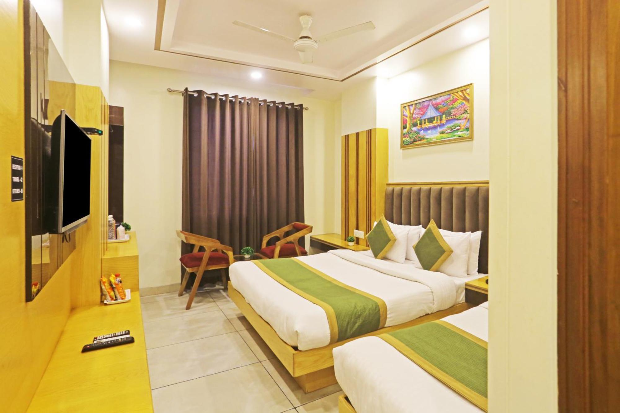 Hotel Aman Imperial Just A Minute Away From New Delhi Railway Station And Connaught Place Exteriör bild