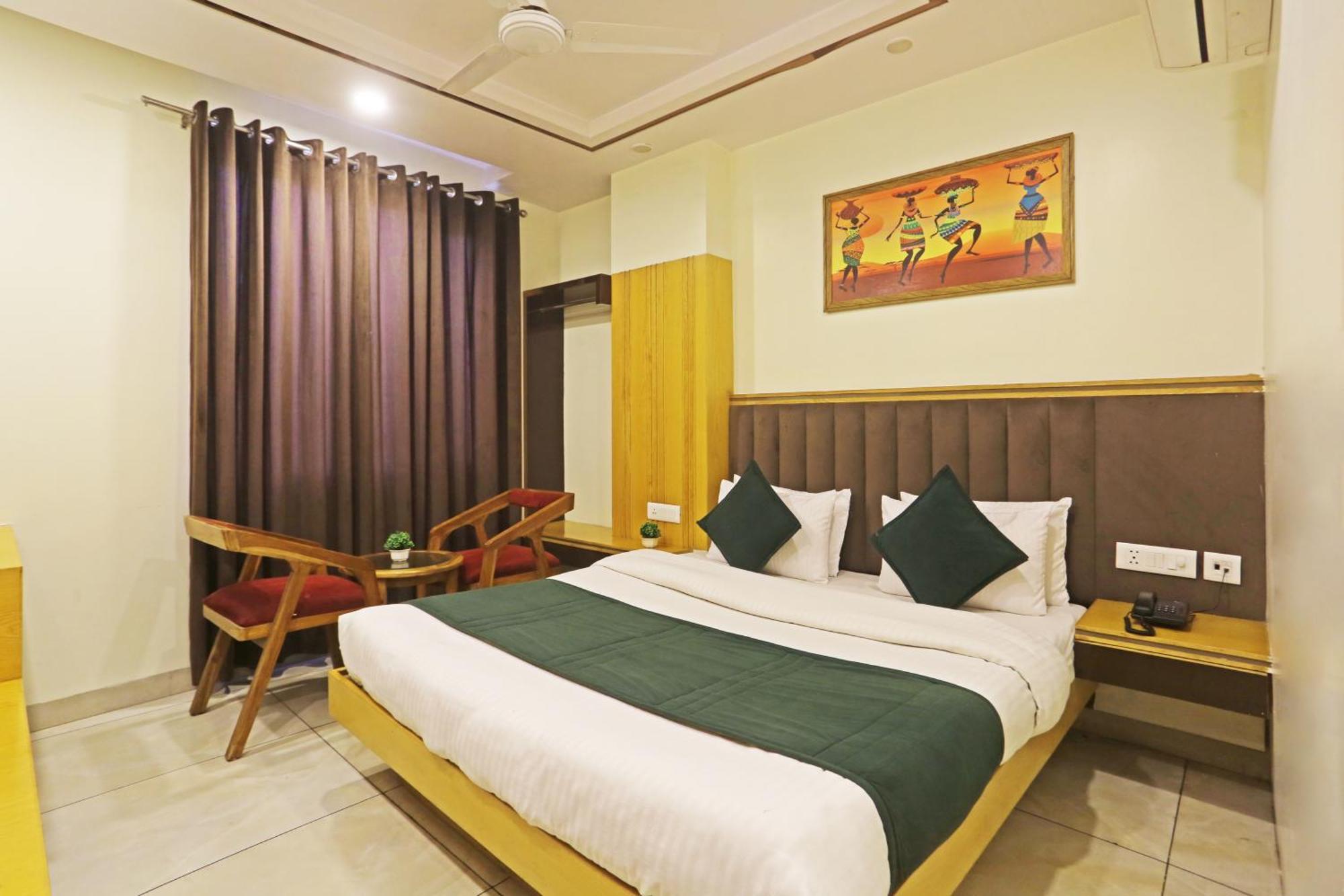 Hotel Aman Imperial Just A Minute Away From New Delhi Railway Station And Connaught Place Exteriör bild