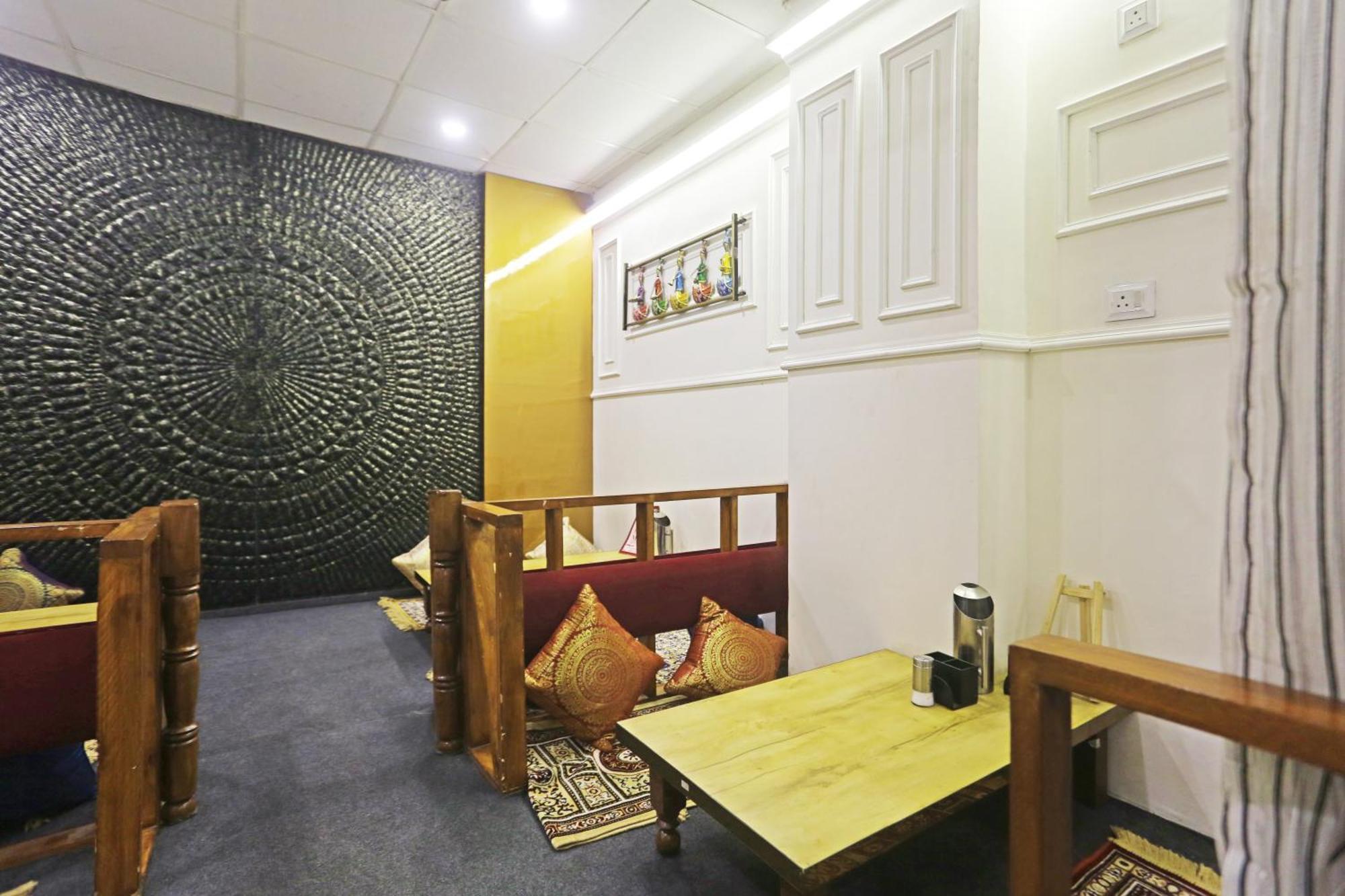 Hotel Aman Imperial Just A Minute Away From New Delhi Railway Station And Connaught Place Exteriör bild