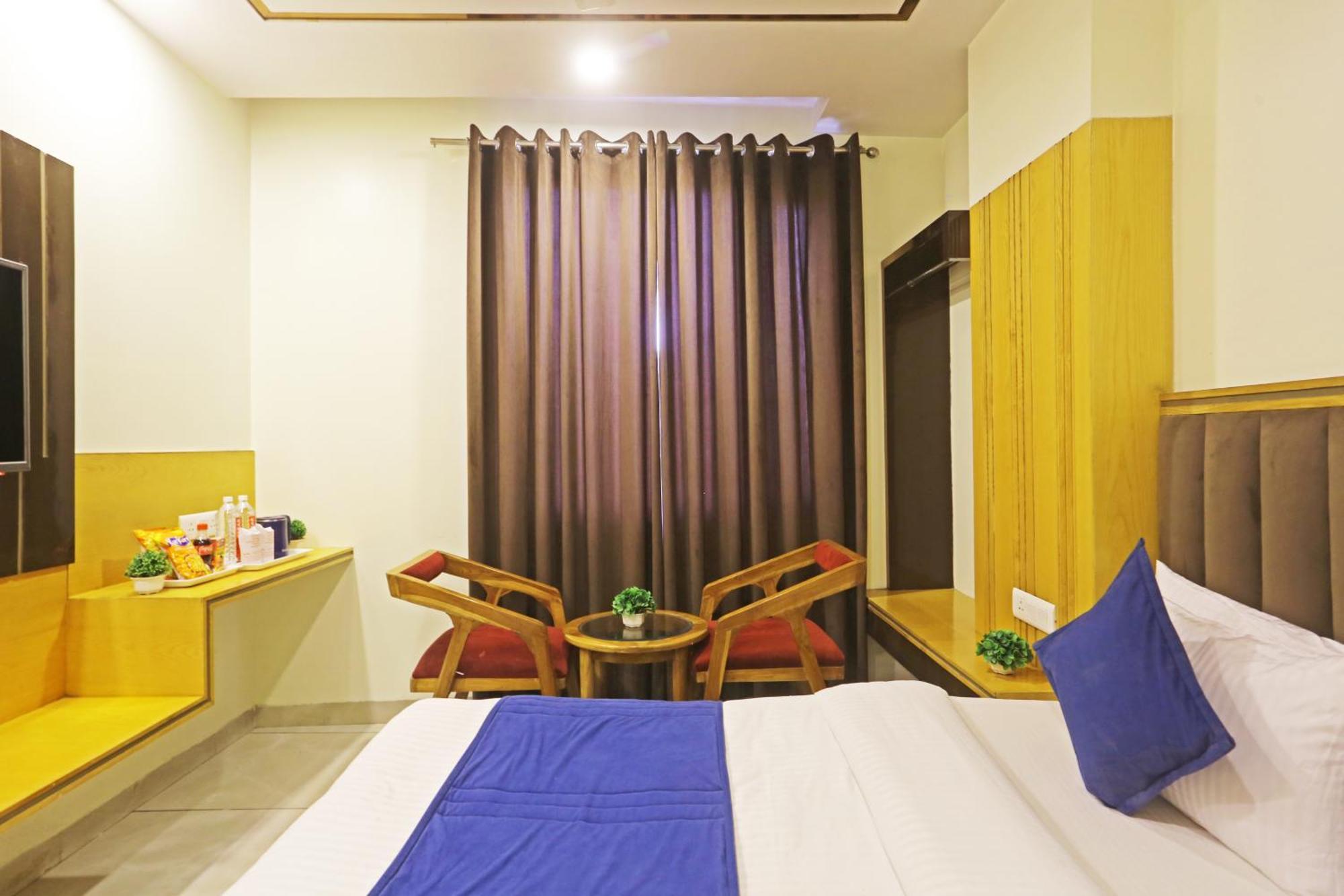 Hotel Aman Imperial Just A Minute Away From New Delhi Railway Station And Connaught Place Exteriör bild