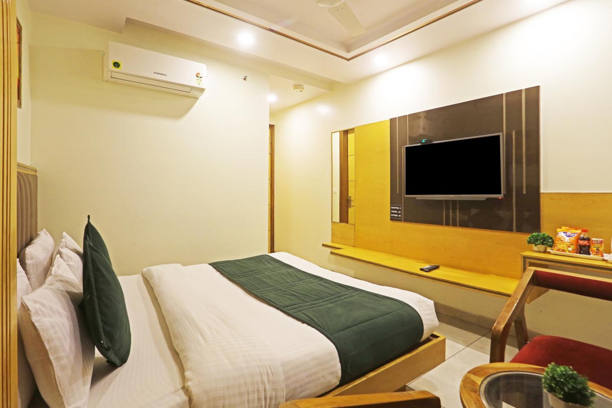 Hotel Aman Imperial Just A Minute Away From New Delhi Railway Station And Connaught Place Exteriör bild